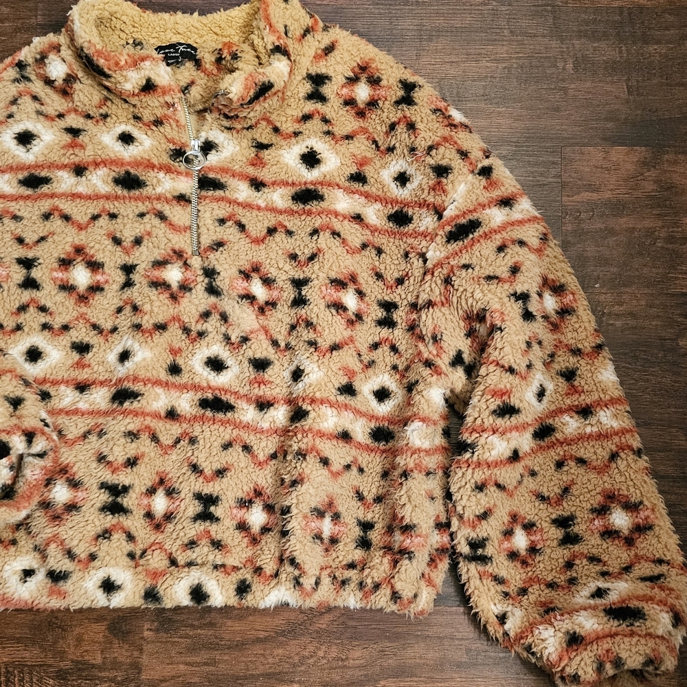 Aztec Sweater - Picture 3 of 4